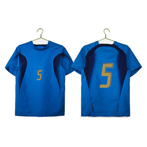 Maglia da Calcio Vintage Italiana Personalizzata di Alta Qualità 100% Poliestere Antibatterica ad Asciugatura Rapida Traspirante Comoda da Collezione - Product Image 4