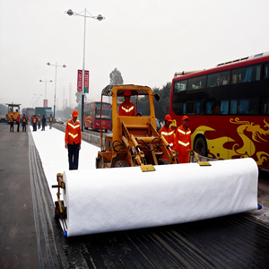 Géotextile non tissé aiguilleté en filament de polyester de haute qualité résistant aux UV - Product Image 5