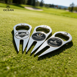 Outil de réparation de divots de golf personnalisé avec lettres, divers designs, fabriqué en Chine - Product Image 1