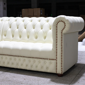 Trắng chesterfield chần PU sofa da với điểm nhấn trang trí Stud | phòng chờ thương mại chỗ ngồi cho quán cà phê, nhà hàng, khách sạn - Product Image 2