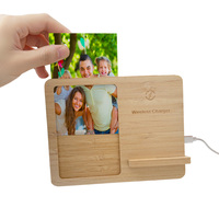 Cadre photo sans fil 2 en 1 en bambou naturel, chargeur rapide 15W, support de téléphone, décoration de bureau, logo personnalisé imprimé