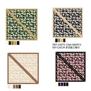 Fulari Sciarpa triangolare multifunzionale 60x135 cm con stampa floreale, accessorio casual leggero per uomo e donna - Product Image 1