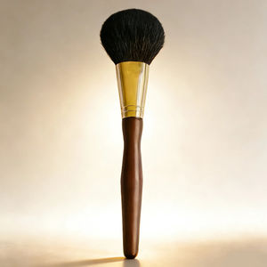 Pinceaux de maquillage vegan de haute qualité YRX, poils synthétiques, manche en bois, écologiques, avec logo personnalisé, marque privée - Product Image 1