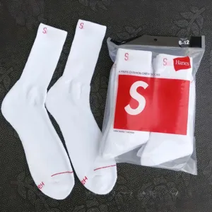Vente en gros ODM Chaussettes jetables antidérapantes pour hommes 4 paires blanches 100% coton et acétate - Product Image 3