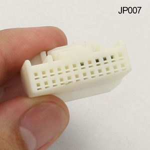 Câble adaptateur de conversion vidéo RCA pour caméra de recul GreenYi pour <span class=keywords><strong>Skoda</strong></span> Octavia Speed Rapid NW202 Yeti <span class=keywords><strong>Fabia</strong></span> - Product Image 4