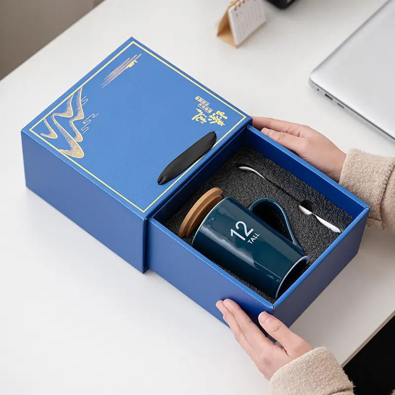 थोक कस्टम नया उत्तम उपहार बॉक्स सेट व्यावसायिक उपहार कॉफी कप युगल रचनात्मक मग हैंडल के साथ फादर्स डे के लिए कप उपहार