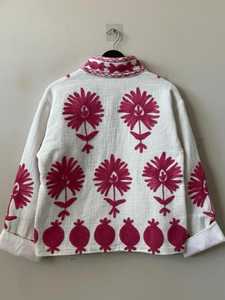 เสื้อแจ็คเก็ตปักลายดอกไม้สไตล์ซูซานี ผ้า TNT ลายเพสลีย์ ทรงบอมเบอร์ ของขวัญสำหรับเธอ - Product Image 3