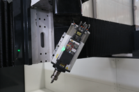 Routeur CNC 3D 5 axes pour mousse et bois / Contrôle Syntec/Mach3 / Moteur servo haute précision à rotation 360 degrés