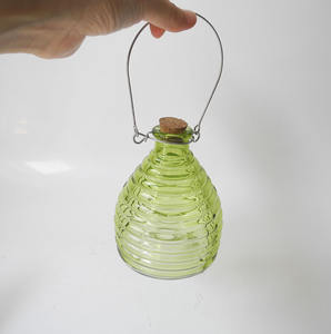 Trampa para <span class=keywords><strong>avispas</strong></span> de vidrio de colores con tapón de corcho Mango colgante para uso agrícola en jardín Trampa de vidrio colgante 3 tamaños - Product Image 6