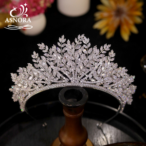 Nuova Corona Realizzata con Più Strati <span class=keywords><strong>di</strong></span> <span class=keywords><strong>Foglie</strong></span>, Accessori per Matrimonio, Colore Argento, Diadema con Cristalli CZ, Tiara per Donne, Gioielli da Sposa - Product Image 1