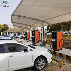 Station de recharge rapide DC hors réseau commerciale 60kW 120kW 180kW <span class=keywords><strong>avec</strong></span> intégration de panneaux solaires et stockage de batteries pour la recharge de flottes de véhicules électriques - Product Image 2