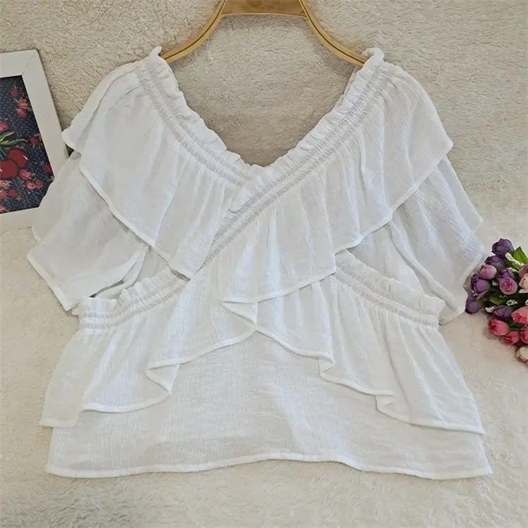 Designer New Low Neck Ruffle Fashion Cute Little Fly Sleeve Short White Girl Top