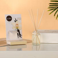 Diffuseur de parfum d'huile essentielle d'aromathérapie bouteille en verre cristal diffuseur de roseaux ensemble cadeau conteneur de parfum personnalisable