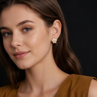Boucles d'oreilles en perles d'eau douce naturelles d'origine Zhuji pour femmes, design floral mat plaqué or 18 carats haut de gamme, aiguille en argent 925 certifiée