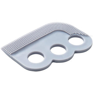 Cepillo Quitapelusas para Mascotas al por Mayor, Herramienta de Doble Cara para Raspar y Recoger Pelo, Goma Suave con Orificios para Alfombras, Eficiente y Reutilizable - Product Image 5
