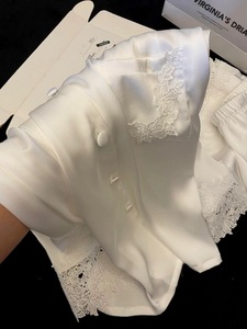 <span class=keywords><strong>Pigiama</strong></span> Estivo da Donna Due Pezzi Lungo Sexy in Pizzo Motivo Tinta Unita in Seta Artificiale con Colletto Alto - Product Image 2