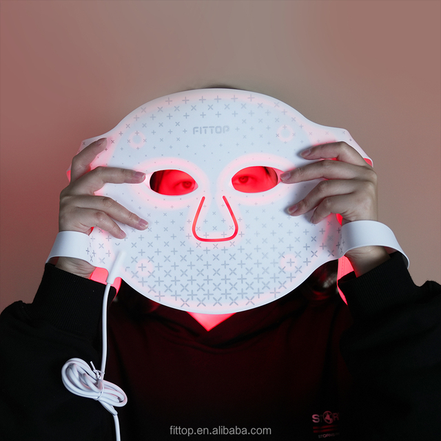 High Quality LED Light Therapy Mask Portable Wireless 630nm Red Light Therapy Silicone Mask with 335 Light Beads