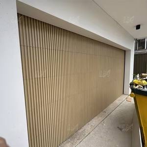 <span class=keywords><strong>Porte</strong></span> <span class=keywords><strong>de</strong></span> <span class=keywords><strong>garage</strong></span> en bois massif <span class=keywords><strong>de</strong></span> style européen élégante, prix pour villa résidentielle - Product Image 3