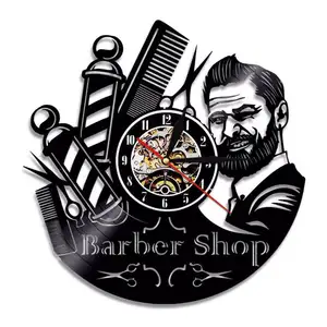 Barber Shop Horloges Personnalisé Creative Design Quartz Horloge Murale Vinyle Décor À La Maison Quartz Analogique Cadeau Vinyle Horloge Moderne