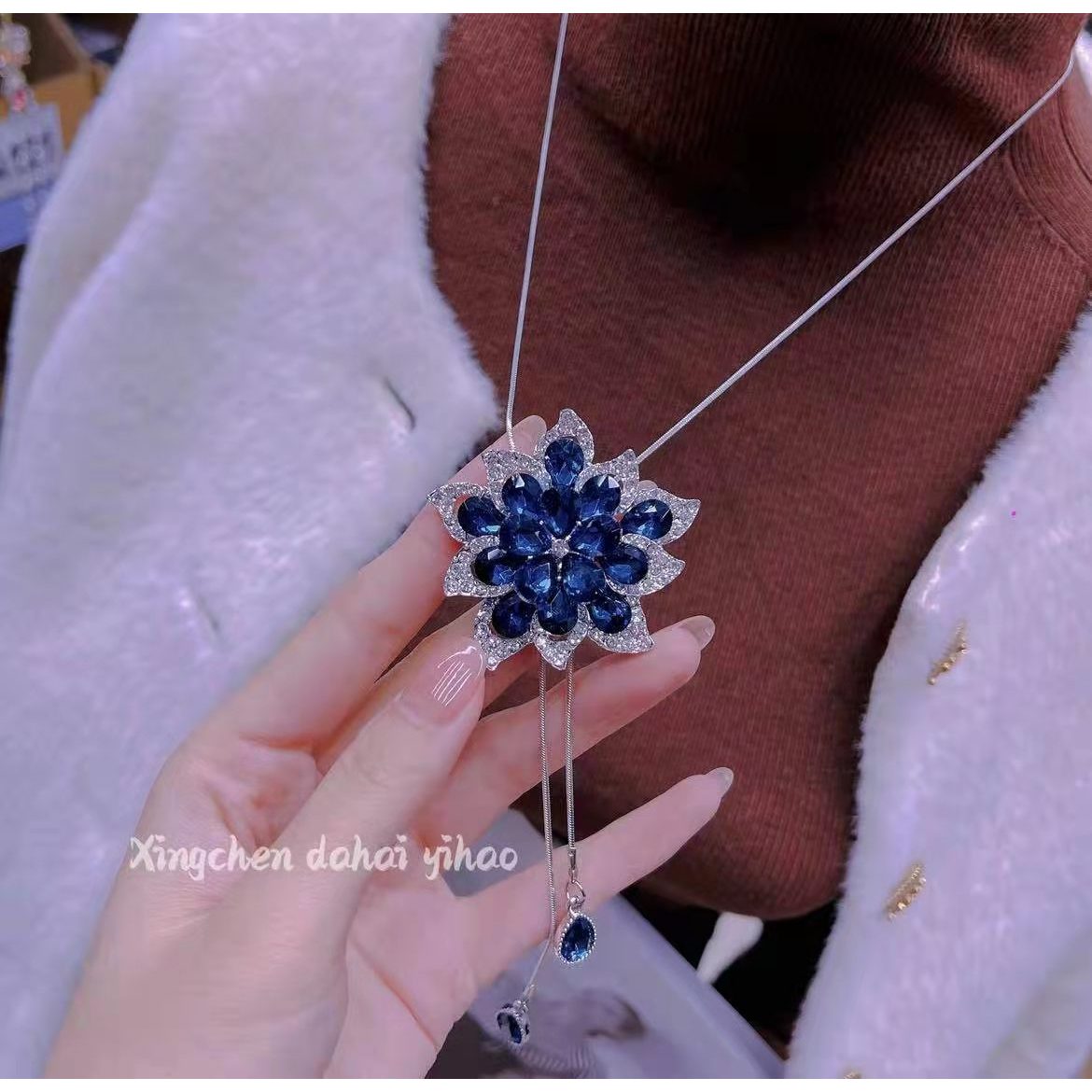 454 Popular Blue Flower Necklace