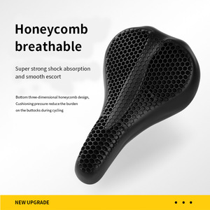 Funda de sillín de bicicleta Yueli de silicona con diseño de panal, suave y cómoda, para bicicleta de montaña y carretera, impermeable, en negro, blanco y naranja. - Product Image 4