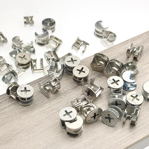 Conector Tres en Uno de 10mm/12mm/15mm para Armarios, Cajones, Paneles y Escritorios - Tuercas de Montaje y Ruedas Excéntricas Incluidas - Product Image 2