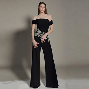 <span class=keywords><strong>Tuta</strong></span> Elegante da <span class=keywords><strong>Donna</strong></span> con Spalle Scoperte, <span class=keywords><strong>Nera</strong></span>, con Strass, <span class=keywords><strong>Aderente</strong></span> e Gamba Larga per Feste Formali - Product Image 1