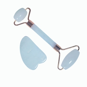 Kit de masaje para contorno facial con rodillo de jade blanco natural y tabla Guasha en forma de corazón para la rutina diaria de bienestar en el hogar - Product Image 4