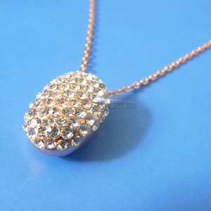 Collier en alliage incrusté de diamants, plaqué or rose, pendentif rond creux 3D à taille brillante, pour usage quotidien - Product Image 1