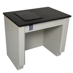 <span class=keywords><strong>Plan</strong></span> <span class=keywords><strong>de</strong></span> <span class=keywords><strong>travail</strong></span> <span class=keywords><strong>de</strong></span> Table d'échelle d'équilibre <span class=keywords><strong>de</strong></span> meubles <span class=keywords><strong>de</strong></span> laboratoire chimique utilisé dans les poids d'équilibrage <span class=keywords><strong>de</strong></span> laboratoire <span class=keywords><strong>de</strong></span> biomédecine - Product Image 5