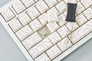 Clavier de jeu magnétique RGB avec connexion filaire pour PC, faible latence, clavier à réponse rapide - Product Image 2