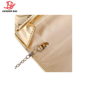 Pochette lucida in pelle verniciata lucida borse a tracolla da donna borsa a tracolla borse regalo lucide per un po 'di brillantezza Extra - Product Image 3