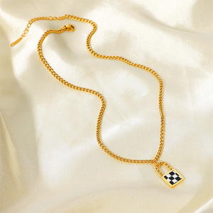 Trendy 18k Gold-Plated Stainless Steel Pendant Necklace Non-Tarnish <strong>Black</strong> White Chess Plaid Rhombus <strong>Heart</strong> for Weddings Parties - Product Image 2