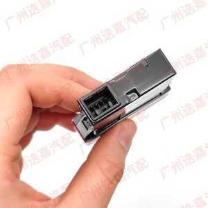 Interruptor de Advertencia de Peligro Honda 35510-T5A-J01 Rojo para City Fit Vezel, Repuesto de Señal de Giro - Product Image 2