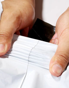 Bolsas de Correo de PE Autosellables a Prueba de Fugas, Ideales para Paquetes Pequeños de Comercio Electrónico y <span class=keywords><strong>Envíos</strong></span> Internacionales - Product Image 5