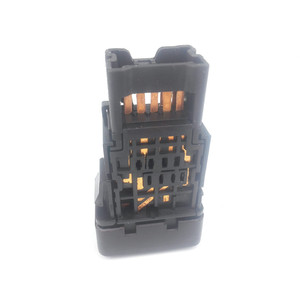 Envío rápido Interruptor de advertencia de peligro 8P para recoger <span class=keywords><strong>NP</strong></span> <span class=keywords><strong>300</strong></span> 25290-VR200 en stock - Product Image 3