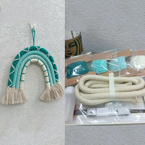 <span class=keywords><strong>Kit</strong></span> de <span class=keywords><strong>macramé</strong></span> DIY pour décoration de chambre à coucher avec fil <span class=keywords><strong>arc</strong></span>-<span class=keywords><strong>en</strong></span>-<span class=keywords><strong>ciel</strong></span>, pour adultes, enfants et débutants, pour créer votre propre <span class=keywords><strong>macramé</strong></span> mural <span class=keywords><strong>arc</strong></span>-<span class=keywords><strong>en</strong></span>-<span class=keywords><strong>ciel</strong></span>, cadeau artisanal - Product Image 2