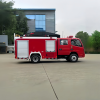 Nouveau camion de lutte contre l'incendie compact Dongfeng 4x2 diesel, réservoir d'eau en acier inoxydable, pompe haute pression, équipement de sauvetage et de sécurité, 15m