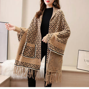 Winter Cashmere Jassen Dik Warme Vrouwen Capes Met Lange Mouwen Vintage Vrouwen Lange Jassen Leverancier Groothandel - Product Image 5