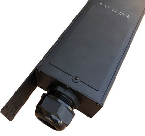 Banatton Ổ Cắm Pdu 63A 380V C13 Với Bộ Ngắt Mạch Từ Tính Lỏng, Hỗ Trợ OEM - Product Image 3