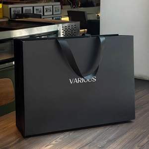 حقيبة تسوق فاخرة مطلية بالورق المعاد تدويره ، حبل قطني ، شعار مخصص ، طباعة الشاشة بالتفصيل ، النقش/Debossing للهدايا - Product Image 3