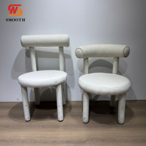 Chaise de mariage élégante en velours blanc moderne, confortable et moelleuse, avec structure en acier inoxydable, pour les mariages, les fêtes et les dîners - Product Image 1