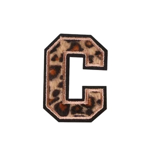 Patchs Alphabet Léopard Personnalisés avec Bordure Dorée Scintillante, Broderie Lettres A-Z, Badge Thermocollant en Chenille pour Sac, Chapeau, Sweat à Capuche - Product Image 5