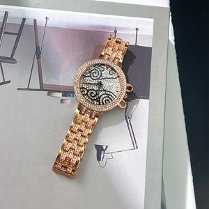 Reloj de lujo Starry Sky para mujer Diseño de nube retro con reloj de cuarzo de banda de acero inoxidable creativo avanzado - Product Image 3