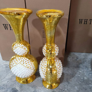 Trompette en verre, grands Vases dorés pour centres de table de mariage - Product Image 3