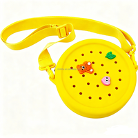 CHINFAI Sacs à bandoulière et pochettes en silicone tendance 2026 avec fermeture éclair pour enfants, sacs de plage en caoutchouc mignons pour filles, sacs à main Jibbitz