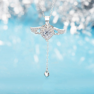 Collar con Colgante de Corazón y Alas de Ángel, Chapado en Plata, con Circonitas, Personalizado, para Regalos del Día de San Valentín - Product Image 1
