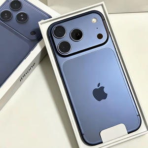 iPhone 17 Pro Max Usado de Apple, 1TB, Plata, Excelente Estado, 6.9 Pulgadas, 120Hz ProMotion, A19 Pro, 48MP Fusion - Product Image 1