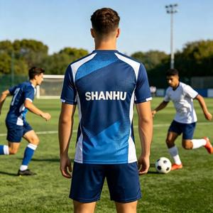 Maillot de football personnalisé de haute qualité, respirant et à séchage rapide, pour l'entraînement et les équipes, impression par sublimation - Product Image 3