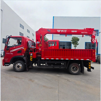 Camion-grue pour l'agriculture : levage d'équipements agricoles, installation d'installations d'engrais et projets agricoles